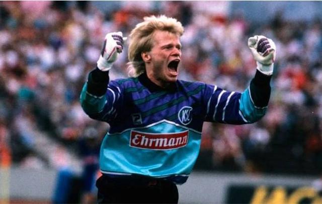 守三角时 守三角时